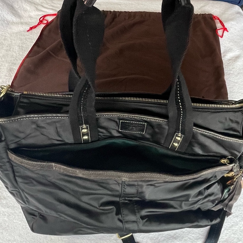 Authentic Coach Nylon Tote or Diaper Bag   Black With Changing Pad & Dust Bag - Picture 15 of 16